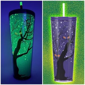 Starbucks Tree Glow in the Dark Venti Cold Cup (24 oz)